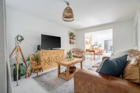 4 bedroom semi-detached house for sale, Francis Gardens, Winchester, Hampshire, SO23