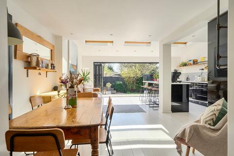 4 bedroom semi-detached house for sale, Francis Gardens, Winchester, Hampshire, SO23