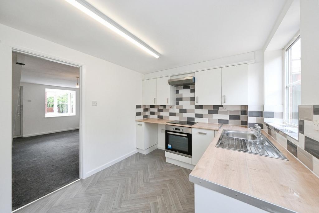 House in Gedling - View 3