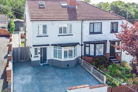 4 bedroom semi-detached house for sale, Roxholme Avenue, Leeds, LS7