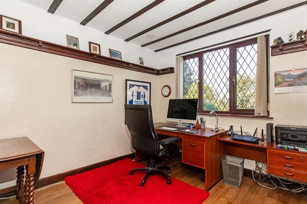 Study/4th Bedroom