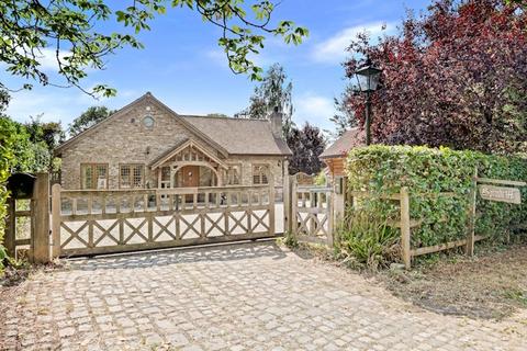 4 bedroom detached house for sale, Bournebridge Lane, Stapleford Abbotts, RM4