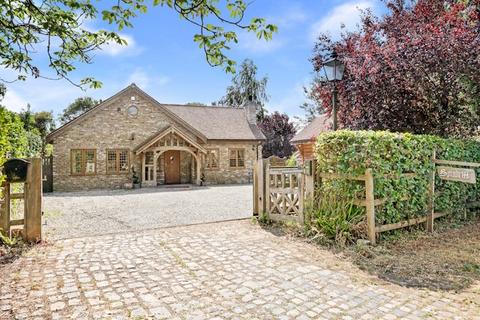 4 bedroom detached house for sale, Bournebridge Lane, Stapleford Abbotts, RM4