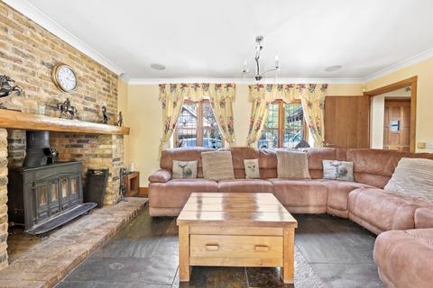 4 bedroom detached house for sale, Bournebridge Lane, Stapleford Abbotts, RM4