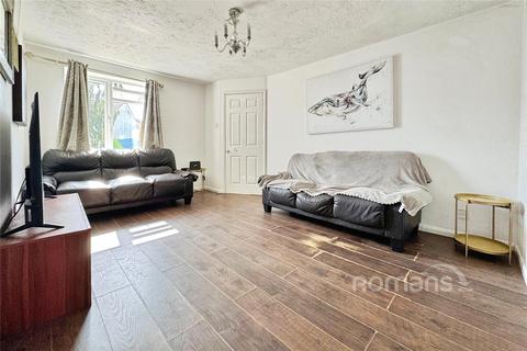 3 bedroom semi-detached house for sale, Thorburn Chase, College Town, Sandhurst