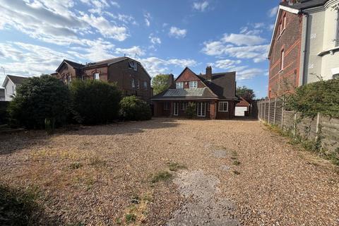 undefined, 52 Bushey Grove Road, Bushey, Hertfordshire, WD23 2JJ