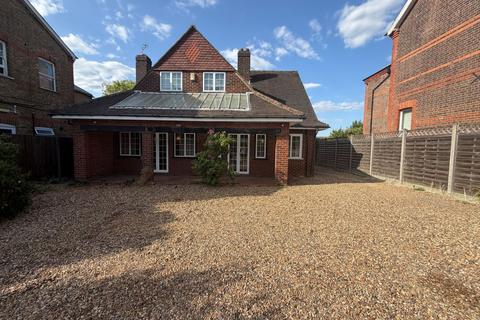 undefined, 52 Bushey Grove Road, Bushey, Hertfordshire, WD23 2JJ