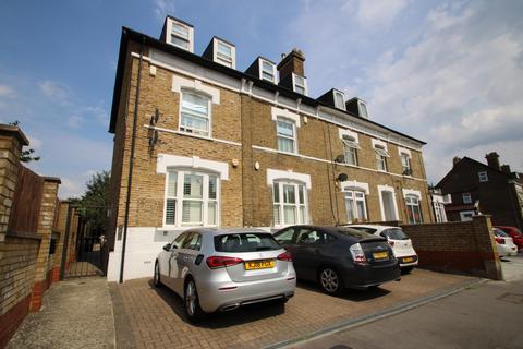 undefined, Clifton Road, London, SE25