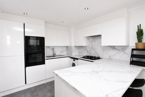 undefined, Clifton Road, London, SE25