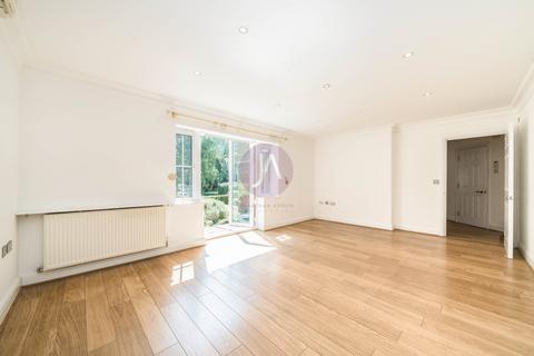 undefined, Rochester Court, 82, Holders Hill Road, Mill Hill East, London, NW4