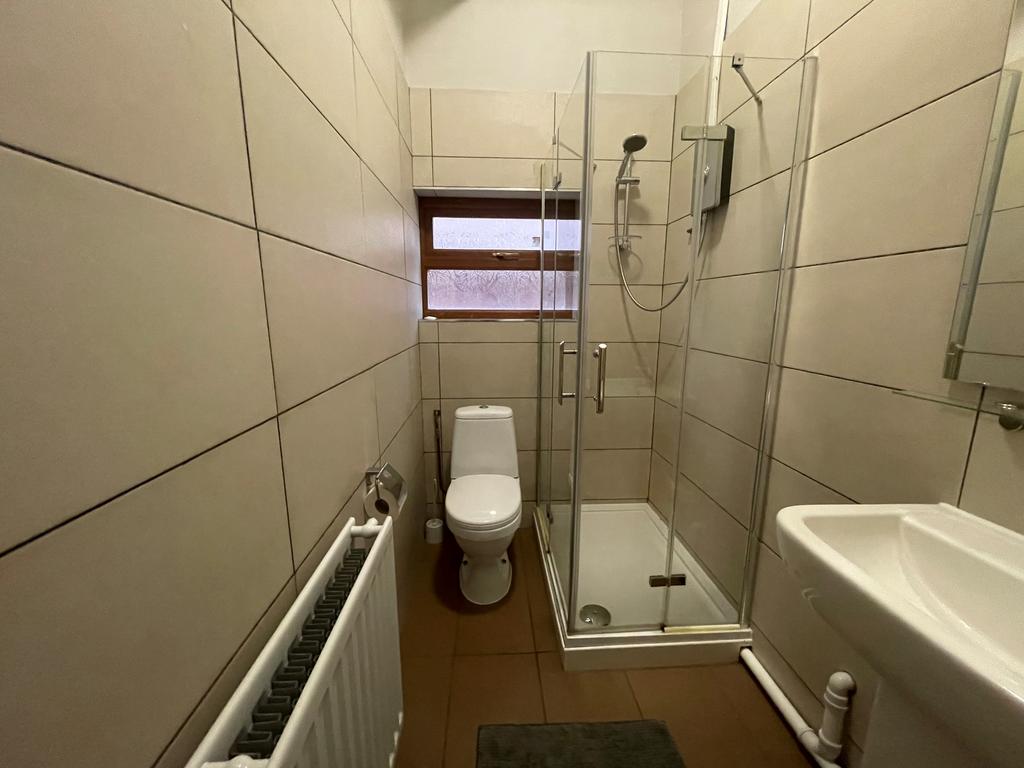 Apartment in Birmingham, West Midlands - View 4