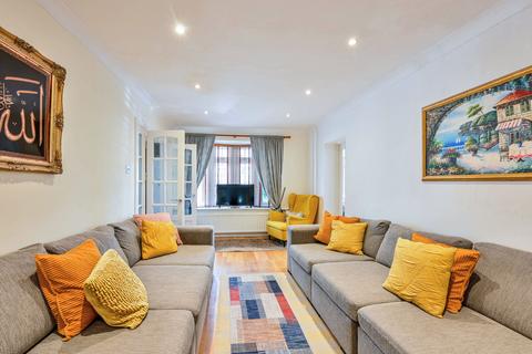 7 bedroom detached house to rent, Coombe Lane West, Kingston, Kingston upon Thames, KT2