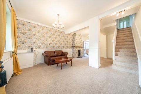 3 bedroom semi-detached house to rent, Staines Road East, Sunbury-On-Thames TW16