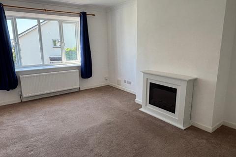 3 bedroom flat to rent, Coombe View, Teignmouth, TQ14