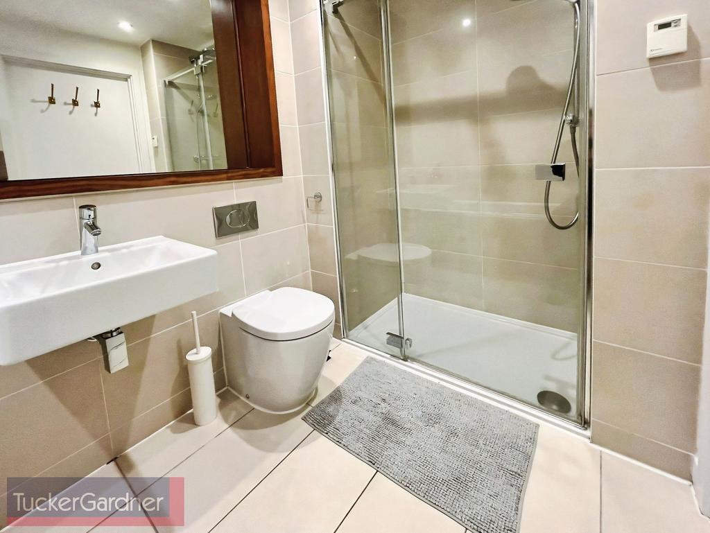 Meade House, Cambridge, CB1 – další
