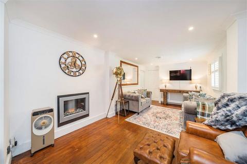 2 bedroom bungalow for sale, Occupation Lane, London SE18