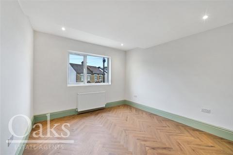 4 bedroom semi-detached house to rent, Oval Road, East Croydon
