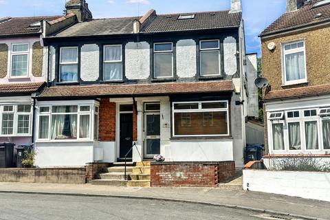 Woodman Road, Coulsdon CR5