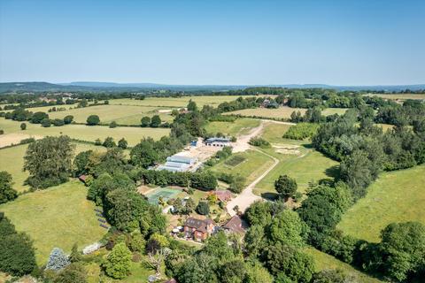 5 bedroom farm house for sale, Nutbourne Lane, Nutbourne, Pulborough, West Sussex RH20