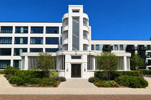 1 bedroom apartment for sale, Carnation Gardens, Hayes, Greater London, UB3