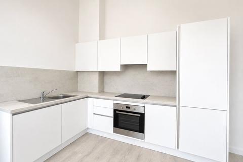1 bedroom apartment for sale, Carnation Gardens, Hayes, Greater London, UB3
