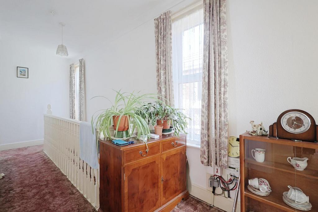 Apartment in Bournemouth, Springbourne - View 3