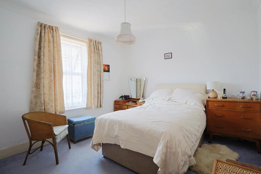 Apartment in Bournemouth, Springbourne - More