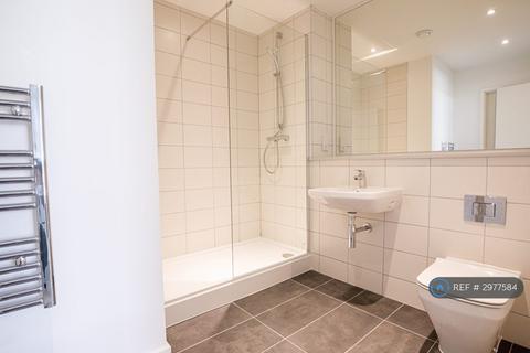 2 bedroom flat to rent, Boundary Lane, Manchester, M15