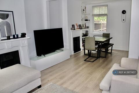 4 bedroom end of terrace house to rent, Selhurst New Road, London, SE25