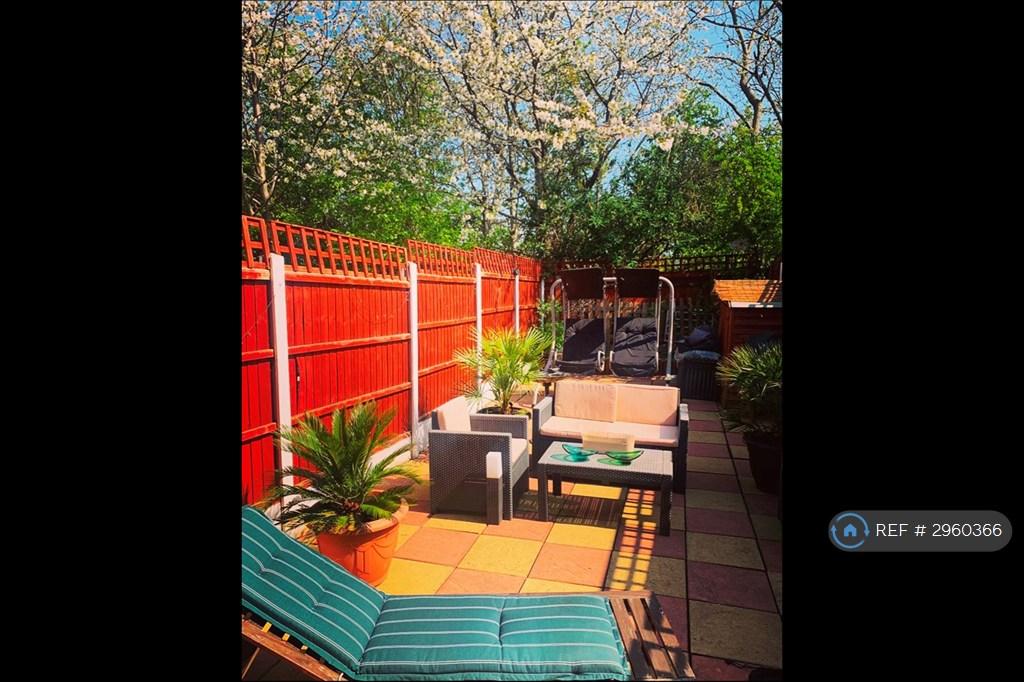House in East London - More