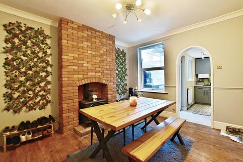 3 bedroom terraced house to rent, Florence Street, Lincoln LN2