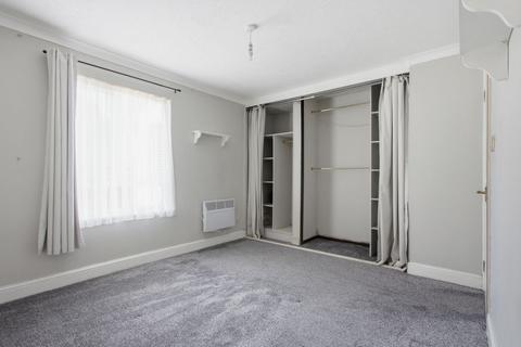1 bedroom ground floor flat for sale, King Arthur Court, Cheshunt