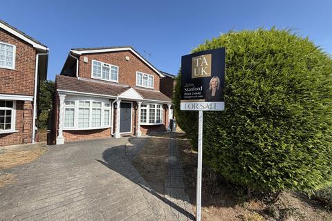 4 bedroom detached house for sale, Kennedy Close, Rayleigh, SS6