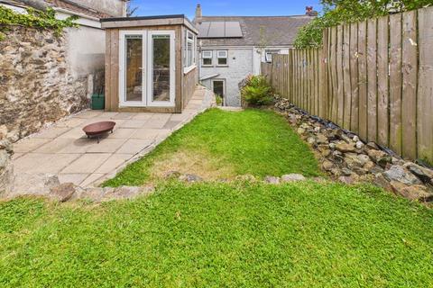 2 bedroom cottage for sale, Pendarves Street, Camborne, Updated cottage with garden