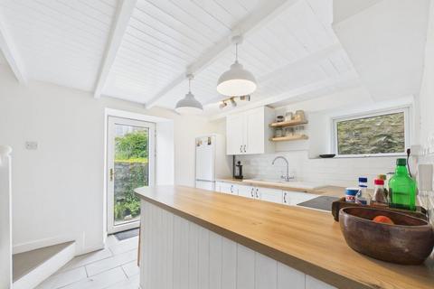 2 bedroom cottage for sale, Pendarves Street, Camborne, Updated cottage with garden