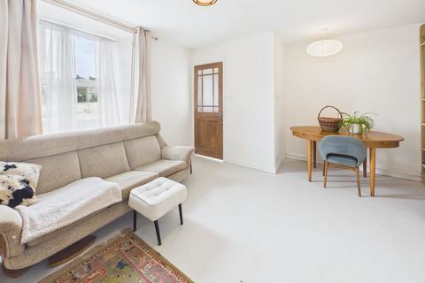 2 bedroom cottage for sale, Pendarves Street, Camborne, Updated cottage with garden