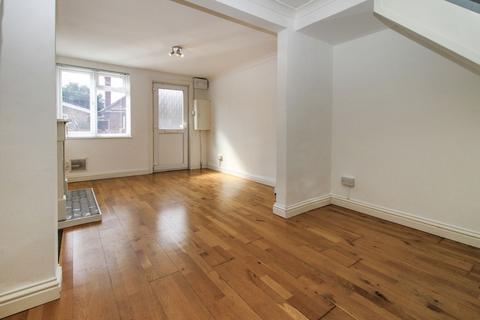 2 bedroom terraced house for sale, Hitchin Street, Biggleswade SG18