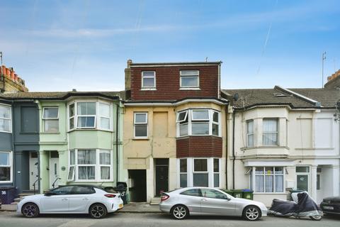 1 bedroom flat for sale, South Road, Newhaven