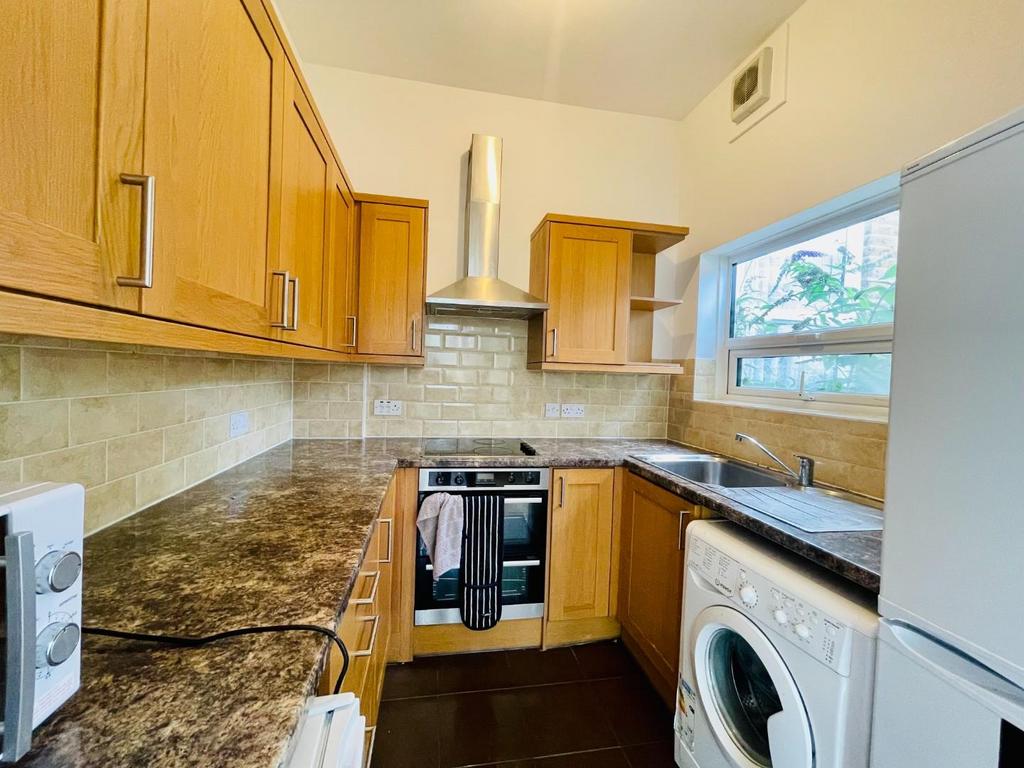 House in West Ealing - View 4