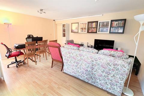3 bedroom apartment for sale, Edward Court, Birmingham B16