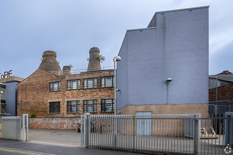 Industrial unit to rent, 46 Short St Stoke On Trent ST3 1PS