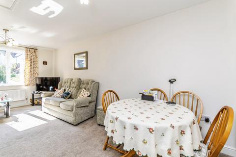 2 bedroom flat for sale, Stafford Road, Caterham, Surrey, CR3
