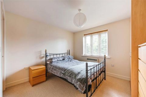 2 bedroom flat for sale, Hollins Drive, Stafford, Staffordshire, ST16