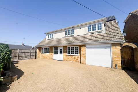 undefined, Alpha Road, Bowers Gifford, SS13