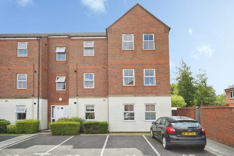 2 bedroom flat for sale, Oak Crescent, Ashby-de-la-Zouch, Leicestershire, LE65