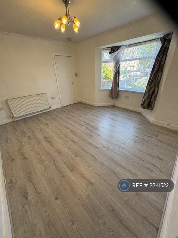 House in Nottingham, Aspley - View 3