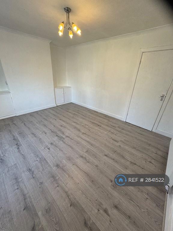 House in Nottingham, Aspley - View 4