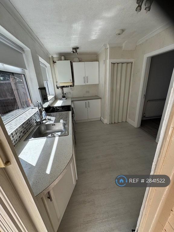House in Nottingham, Aspley - More
