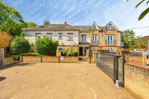 2 bedroom flat for sale, Whitefriars Drive, Harrow
