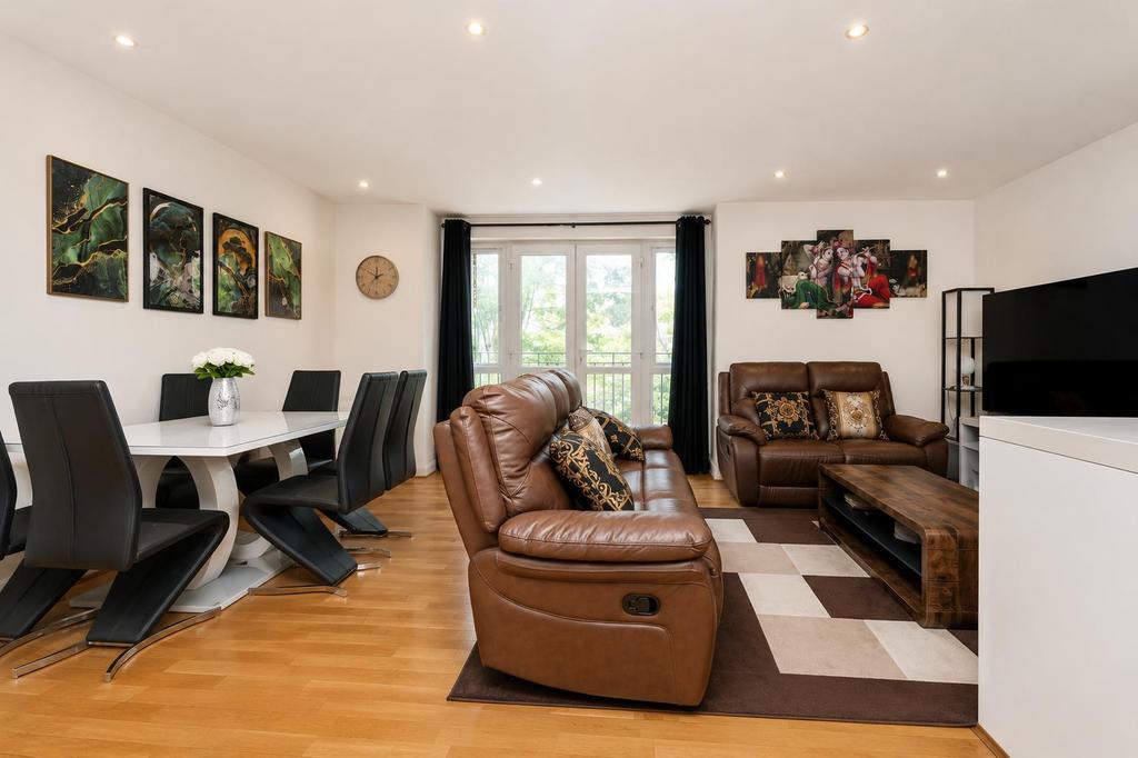 Apartment in London - View 3